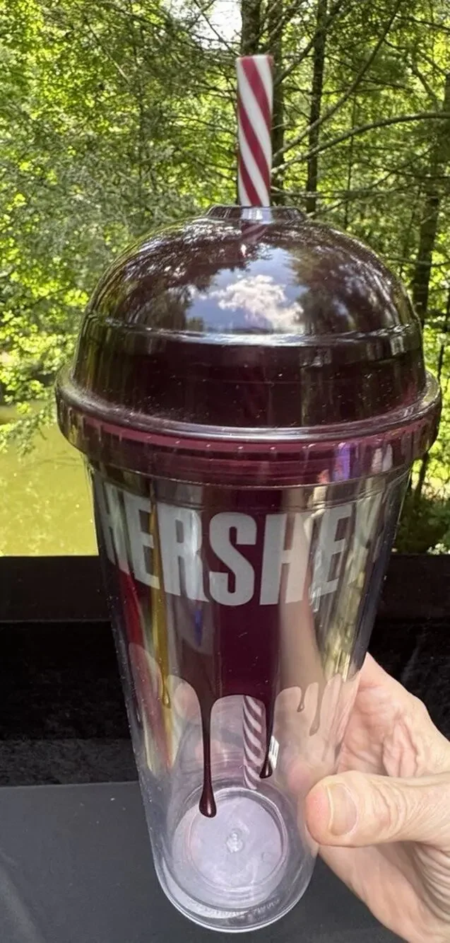New Vintage Hersheys Plastic Travel Tumbler Lid & Straw Theme Park Hershey Store